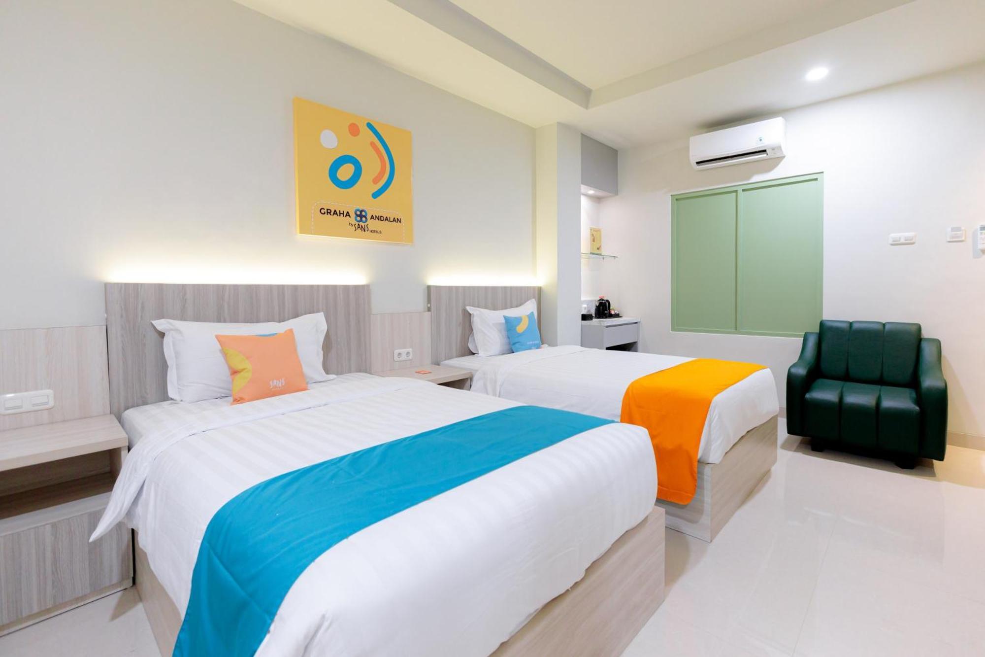 Sans Hotel 88 Andalan Surabaya By Reddoorz Exterior foto