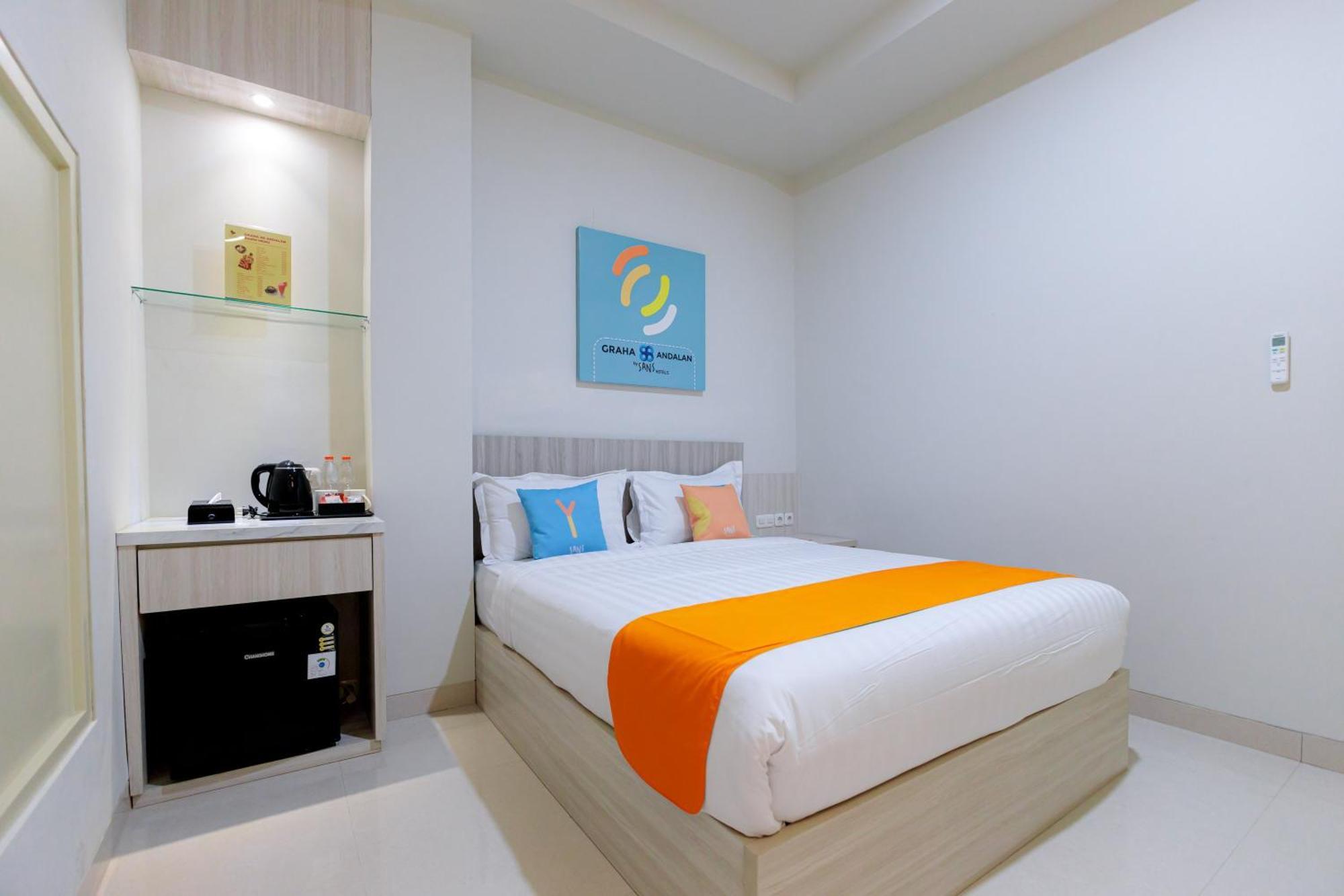 Sans Hotel 88 Andalan Surabaya By Reddoorz Exterior foto