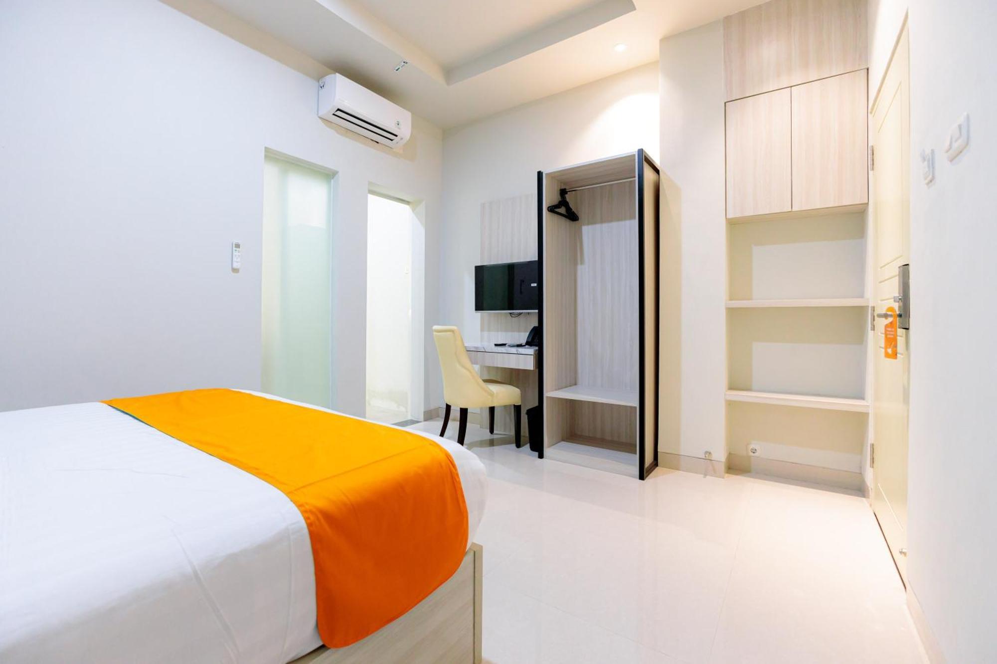 Sans Hotel 88 Andalan Surabaya By Reddoorz Exterior foto