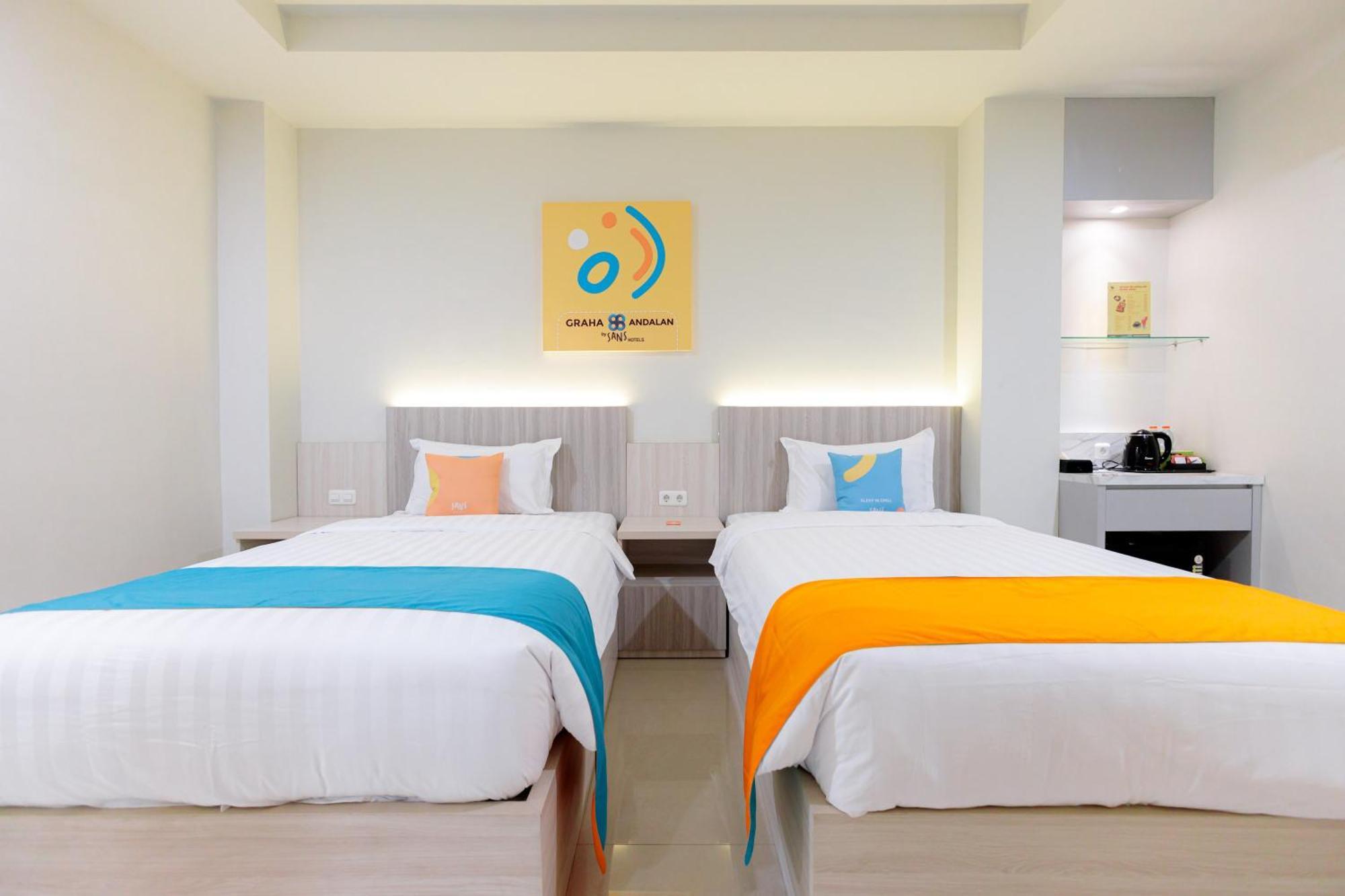 Sans Hotel 88 Andalan Surabaya By Reddoorz Exterior foto